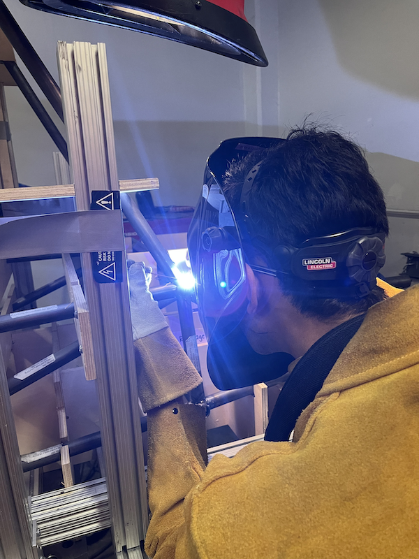 Welding on the car